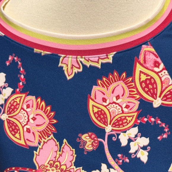 Johnny Was ACTIVE Top - Picture 3 of 8